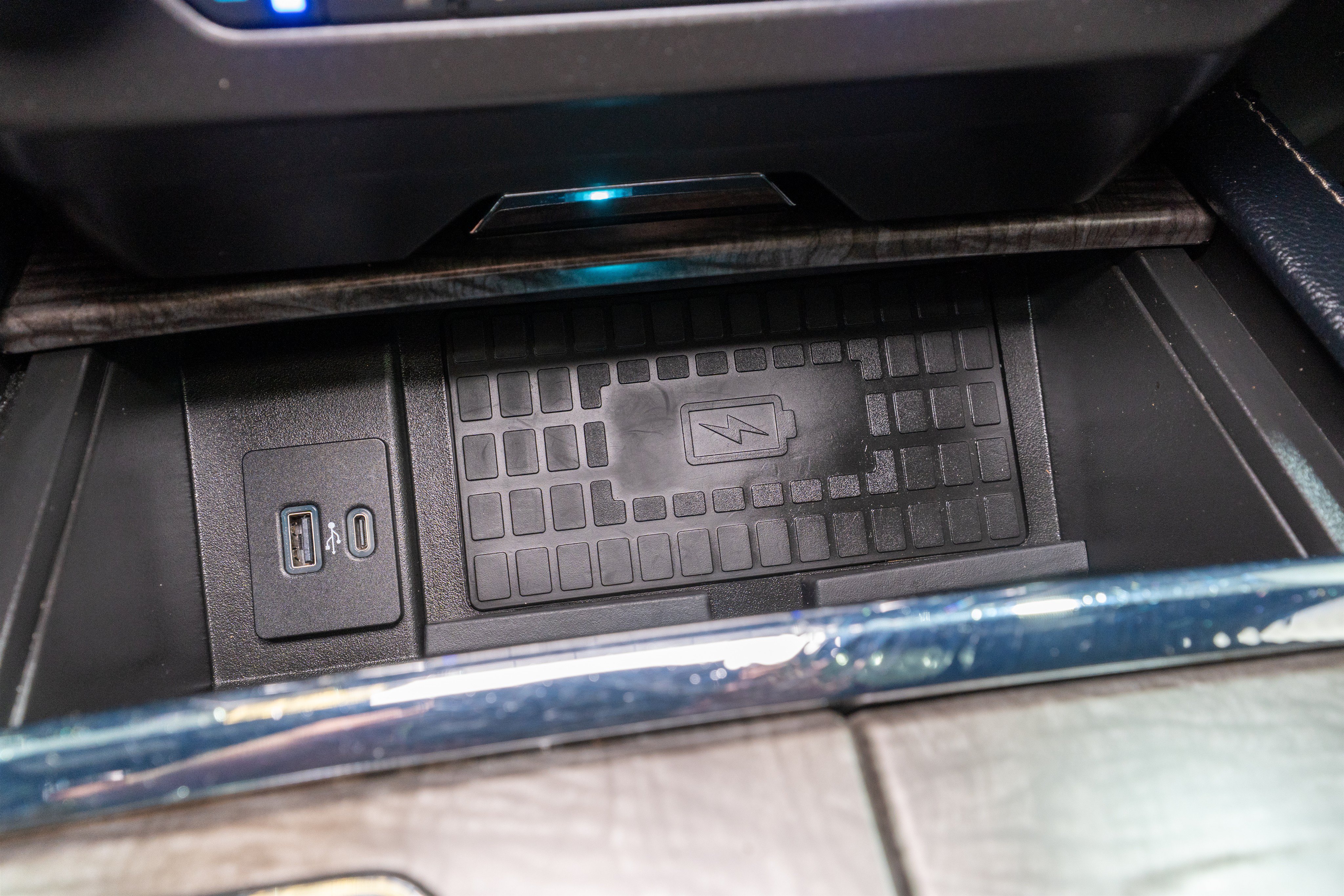 Used 2021 Ford Expedition Limited RWD image 24