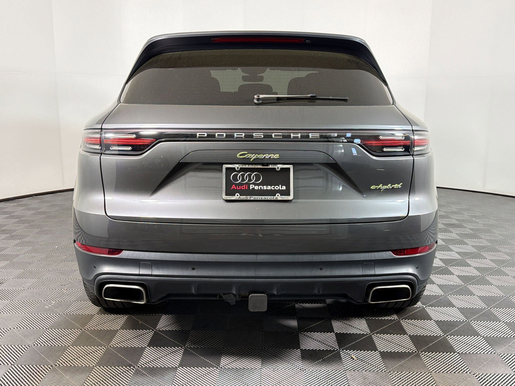 Used 2019 Porsche Cayenne E-Hybrid image 9