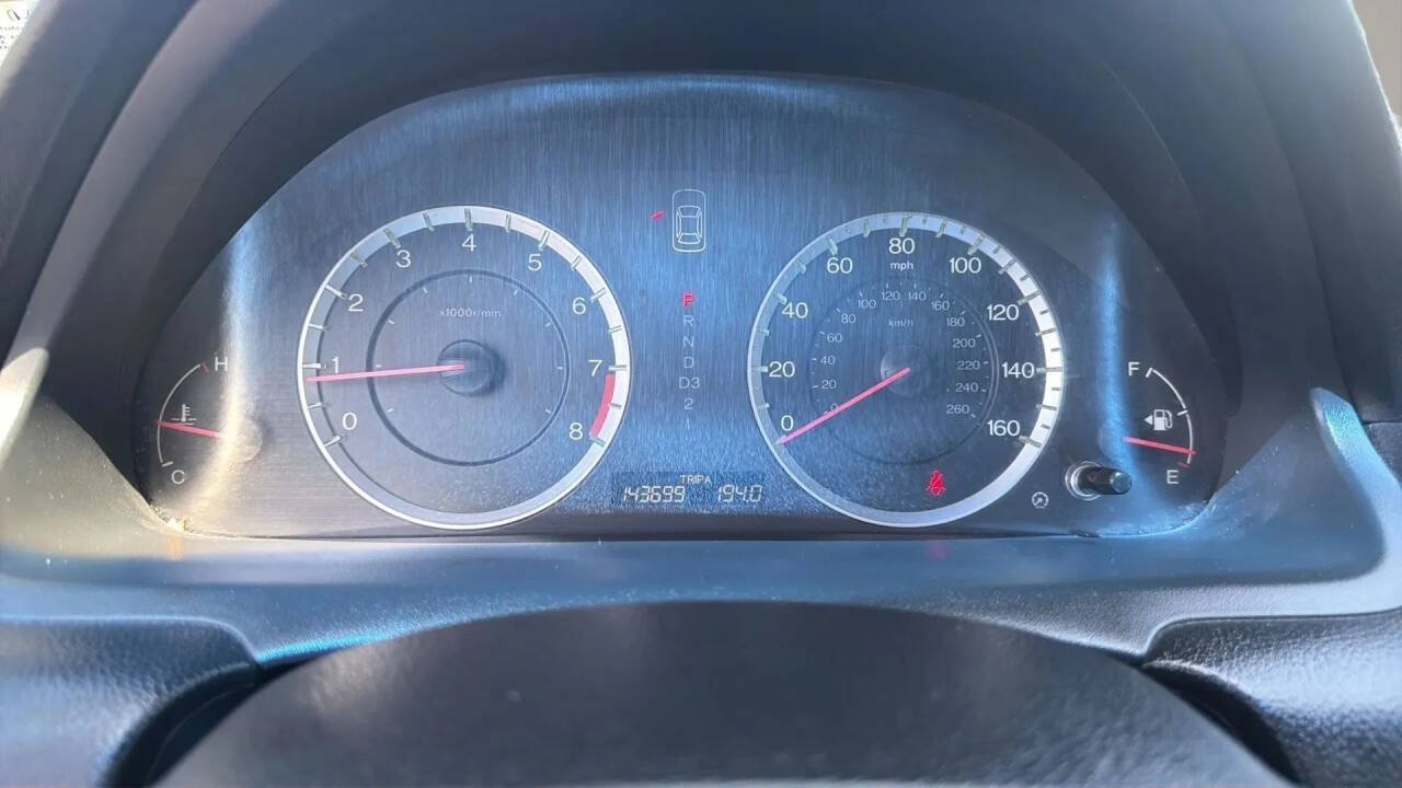 Used 2011 Honda Accord EX-L image 10