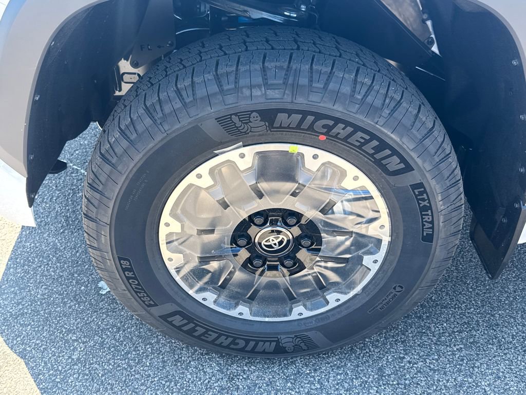 New 2026 Toyota Tundra SR5 AWD/4WD image 15