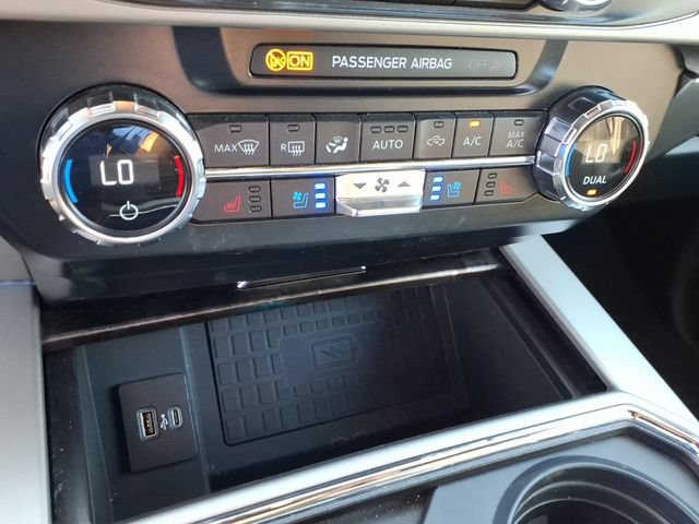 Used 2022 Ford F250 Lariat w/ Lariat Ultimate Package AWD/4WD image 27