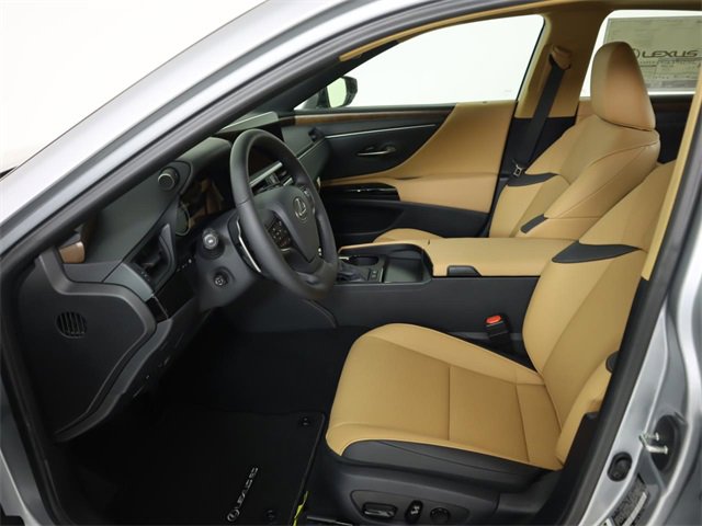 New 2025 Lexus ES 300h w/ Premium Package image 12