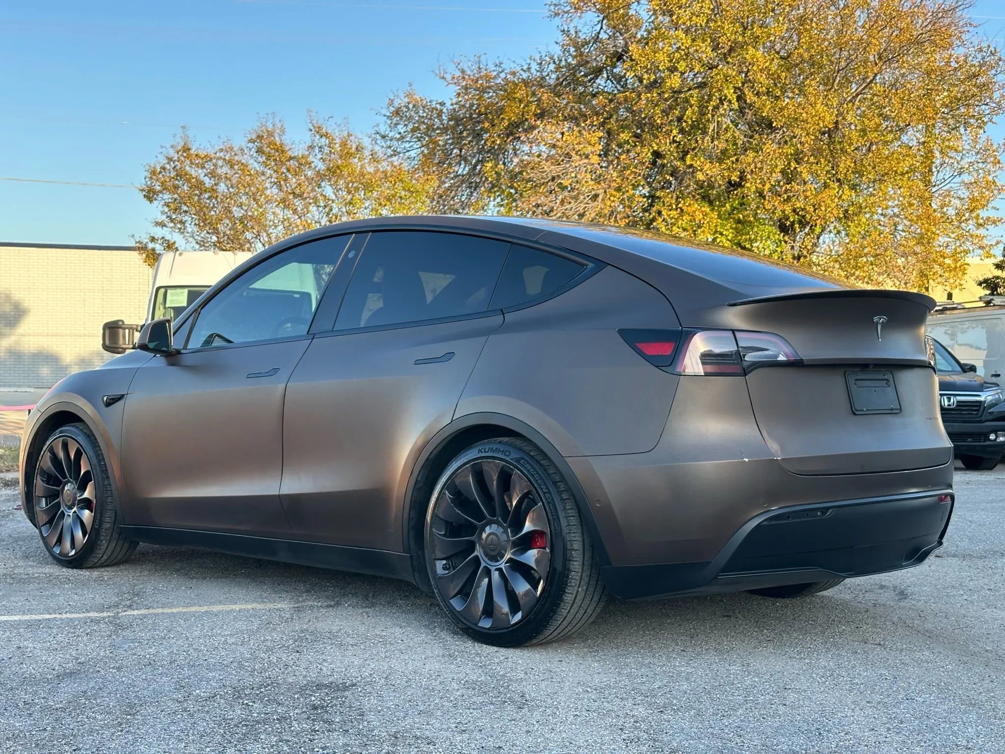 Used 2021 Tesla Model Y Performance image 4