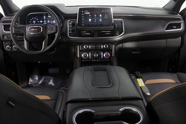 Used 2023 GMC Yukon AT4 w/ Technology Package image 12