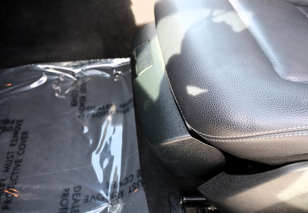 Used 2014 Mercedes-Benz E 250 BlueTEC Sedan image 19