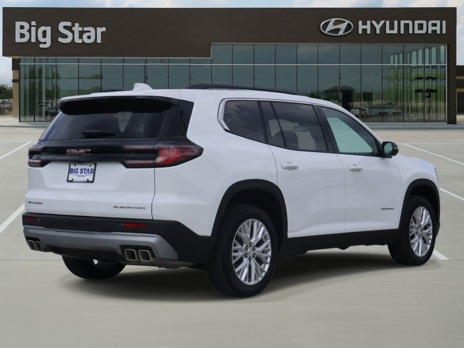 Used 2026 GMC Acadia Elevation w/ Elevation Premium Package FWD image 4