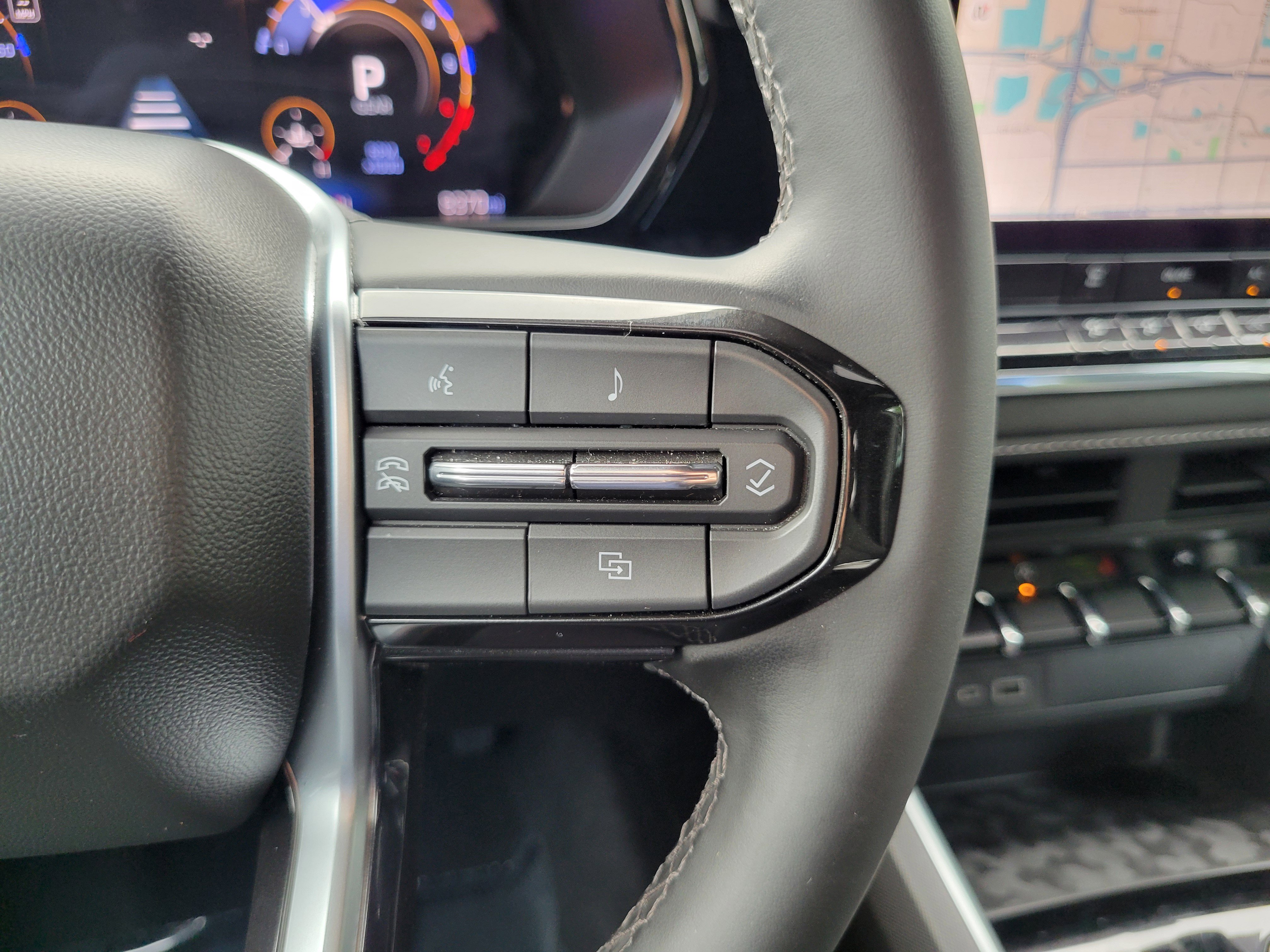 Used 2024 Chevrolet Colorado LT image 19