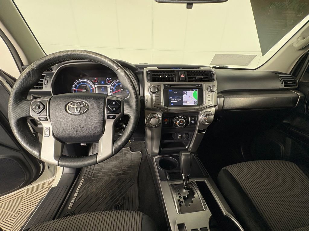 Used 2015 Toyota 4Runner SR5 RWD image 8