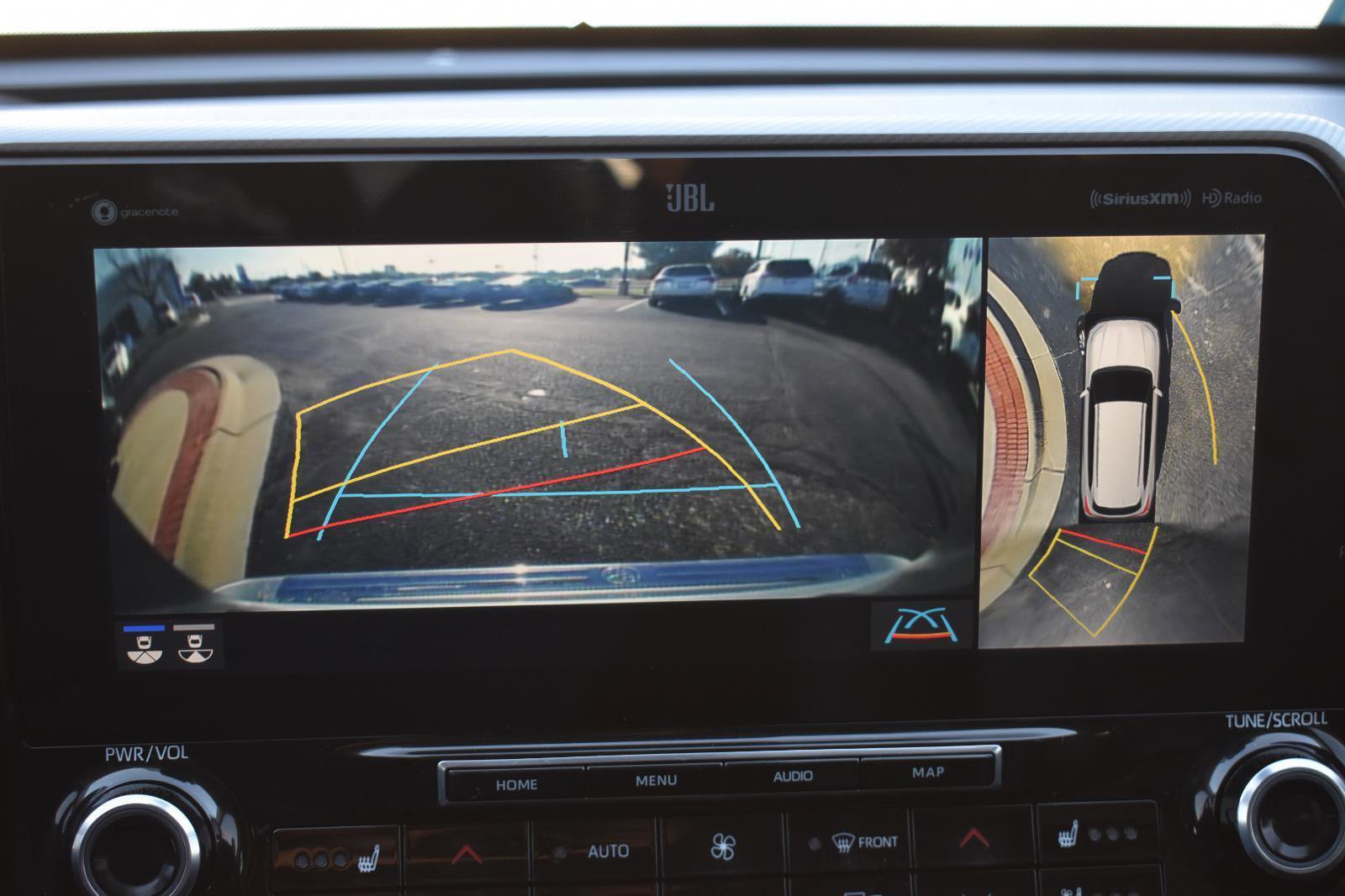 Used 2021 Toyota Highlander Platinum image 12