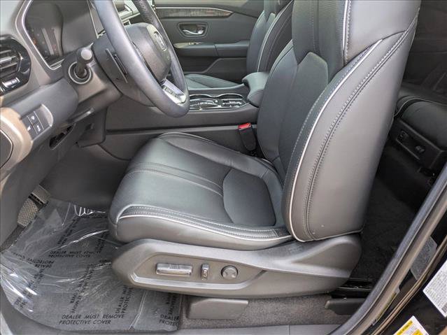 Used 2025 Honda Pilot Elite image 17