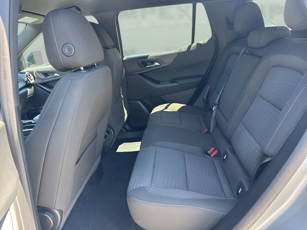 Used 2026 Chevrolet Equinox LT FWD image 10