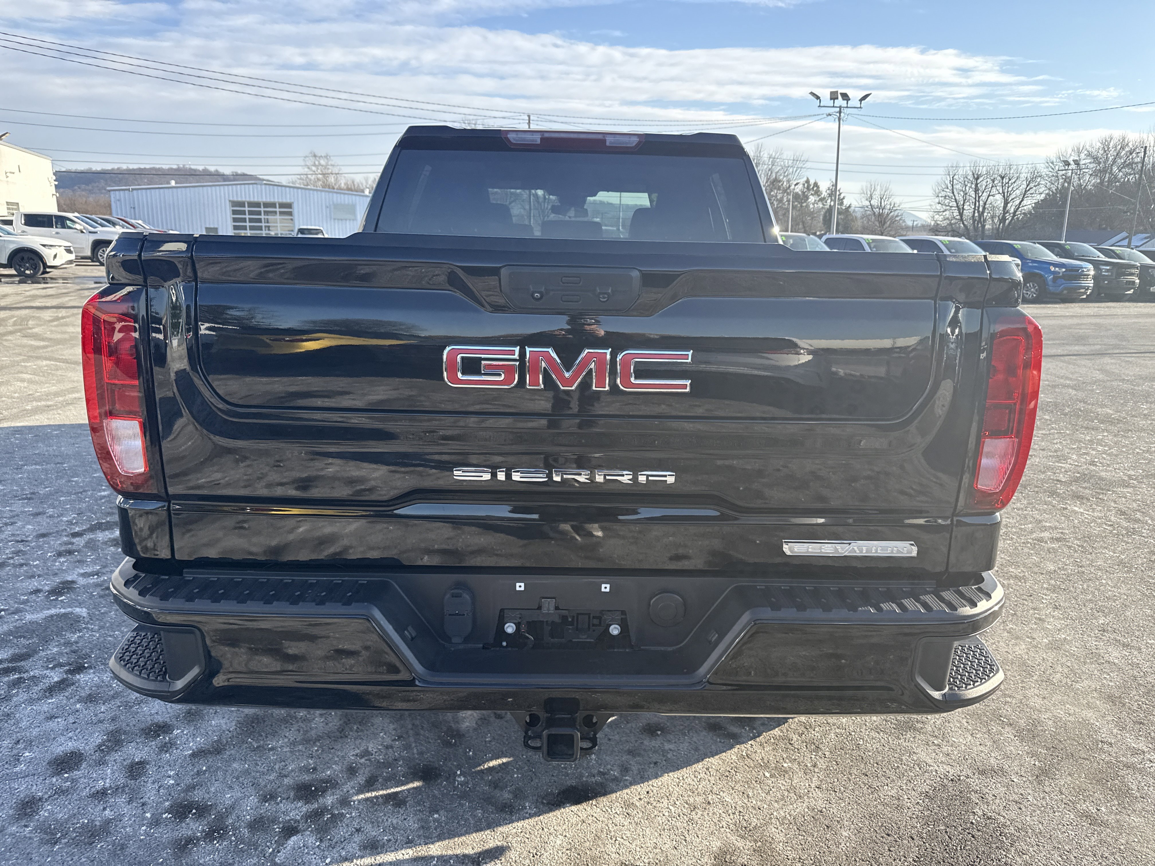 Used 2023 GMC Sierra 1500 Elevation image 4