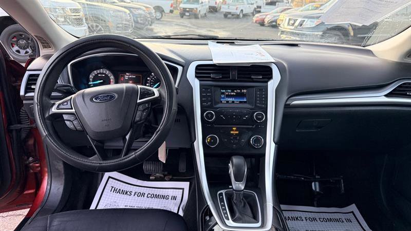 Used 2014 Ford Fusion SE image 12