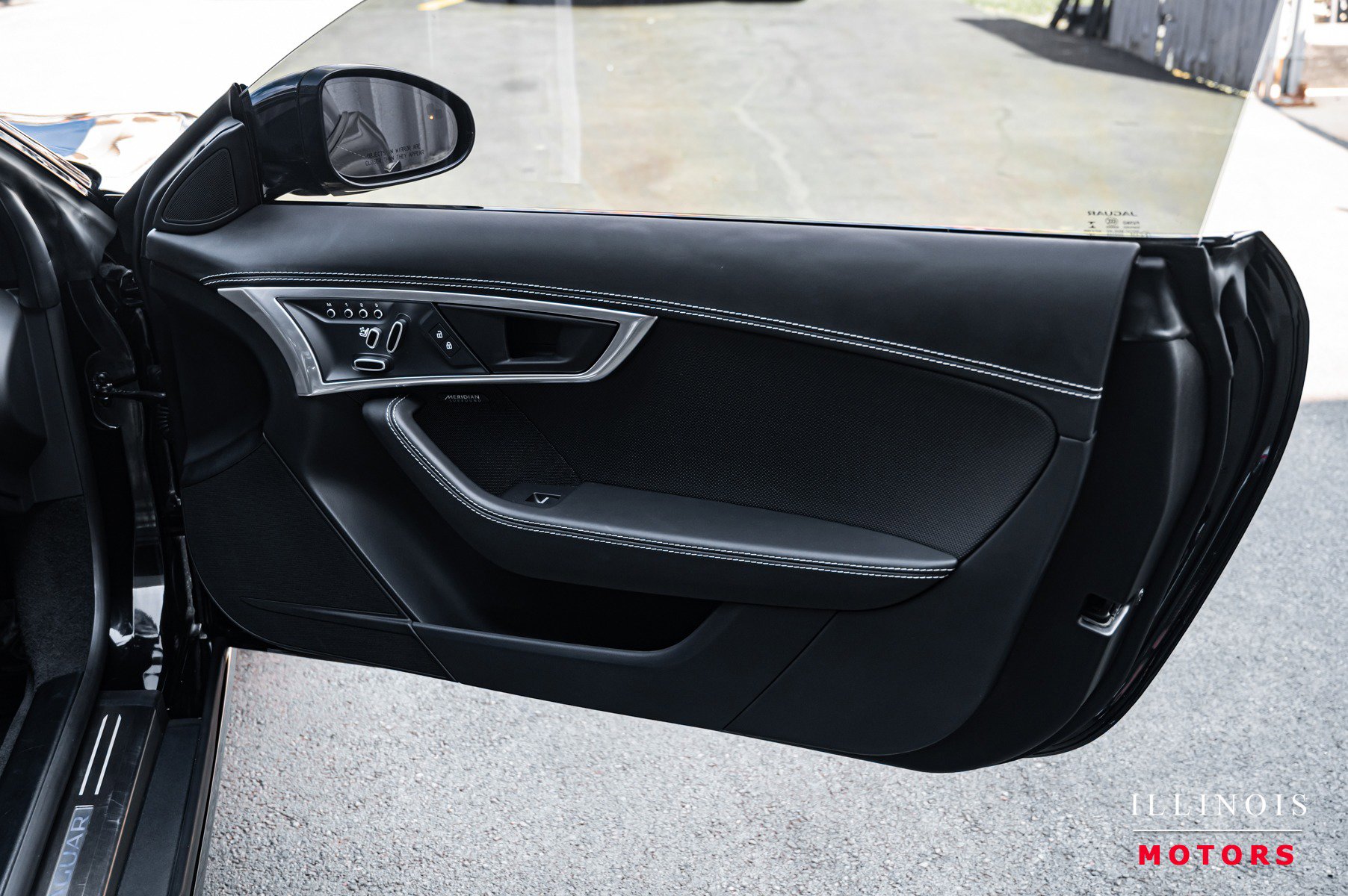 Used 2021 Jaguar F-TYPE R-Dynamic image 35