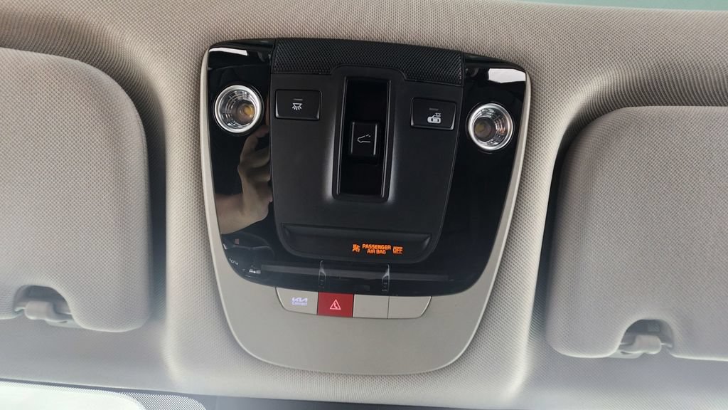 New 2026 Kia Sorento S w/ S Panoramic Sunroof Package FWD image 32