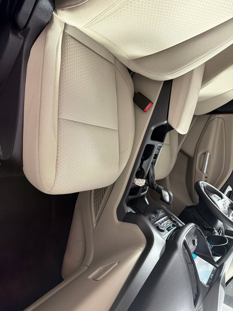 Used 2019 Ford Escape SE FWD image 23