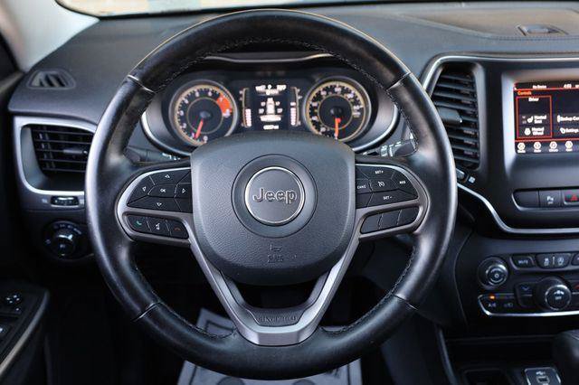 Used 2021 Jeep Cherokee Latitude Lux FWD image 36