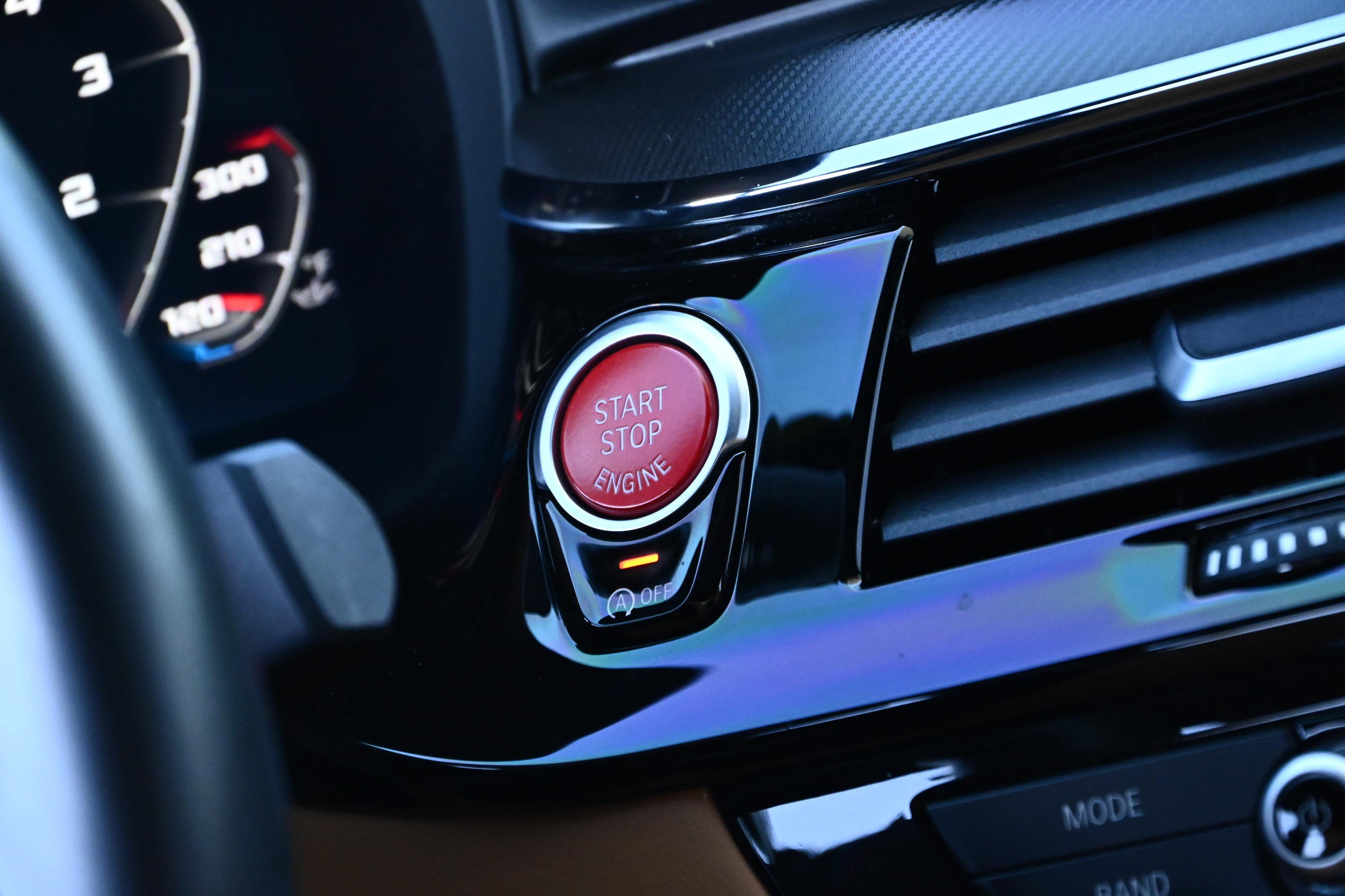 Used 2020 BMW M5 w/ Executive Package image 29