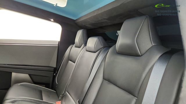 Used 2024 Tesla Cybertruck AWD Crew Cab image 27