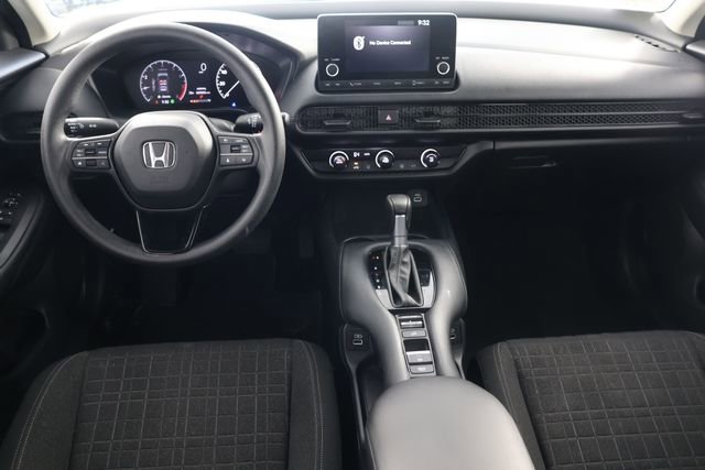 Used 2023 Honda HR-V LX image 2