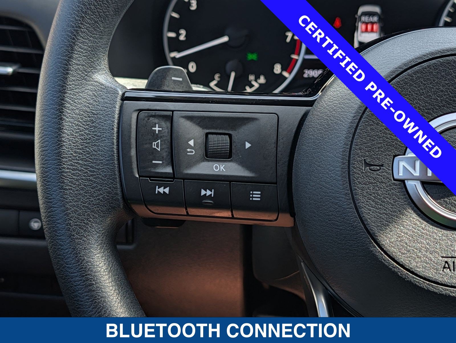 Used 2023 Nissan Rogue SV FWD image 25