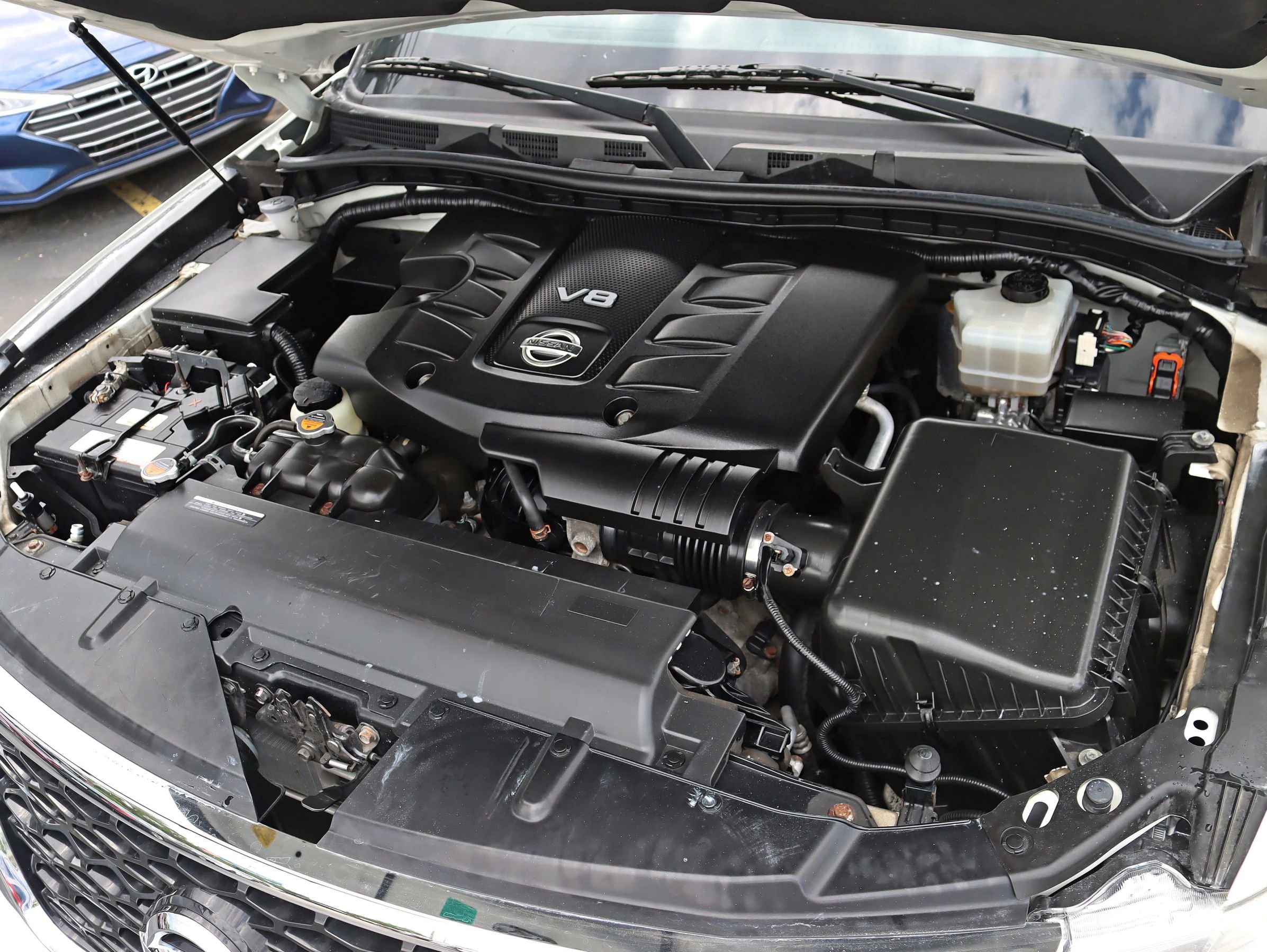 Used 2017 Nissan Armada Platinum image 42