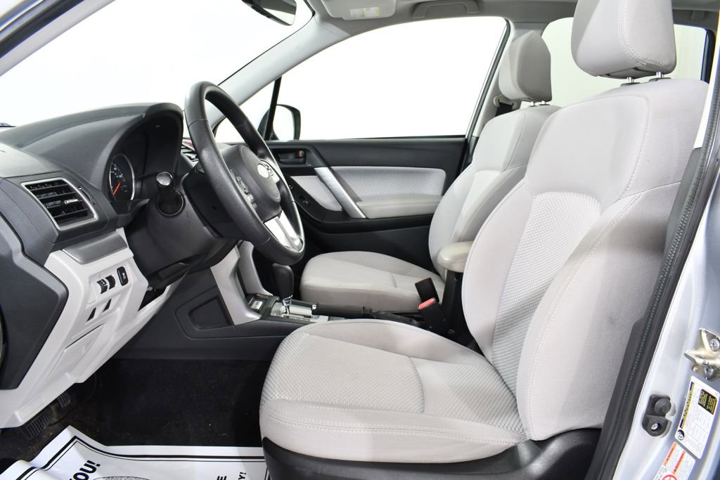 Used 2017 Subaru Forester 2.5i Premium w/ All-Weather Package image 6