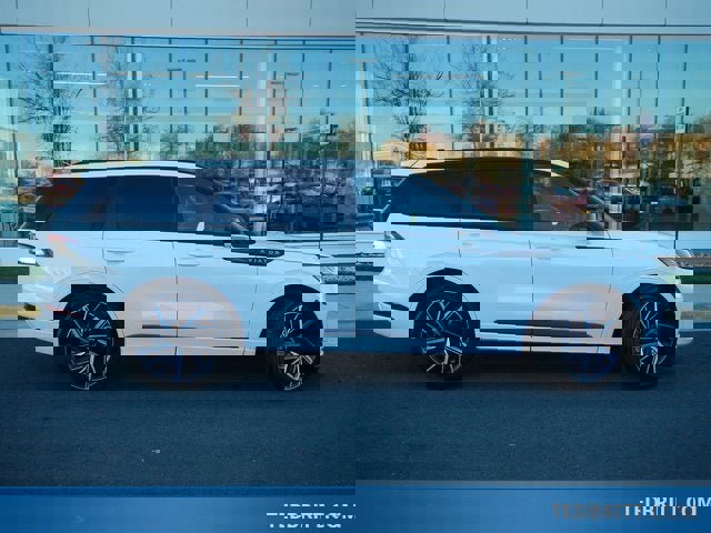 Used 2025 Lincoln Aviator Black Label w/ Jet Appearance Package image 8