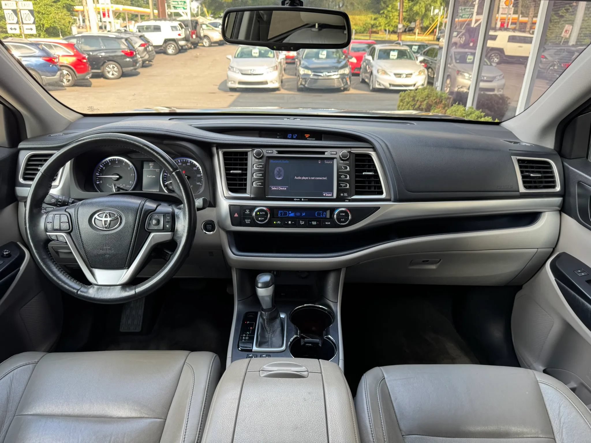 Used 2014 Toyota Highlander XLE FWD image 10