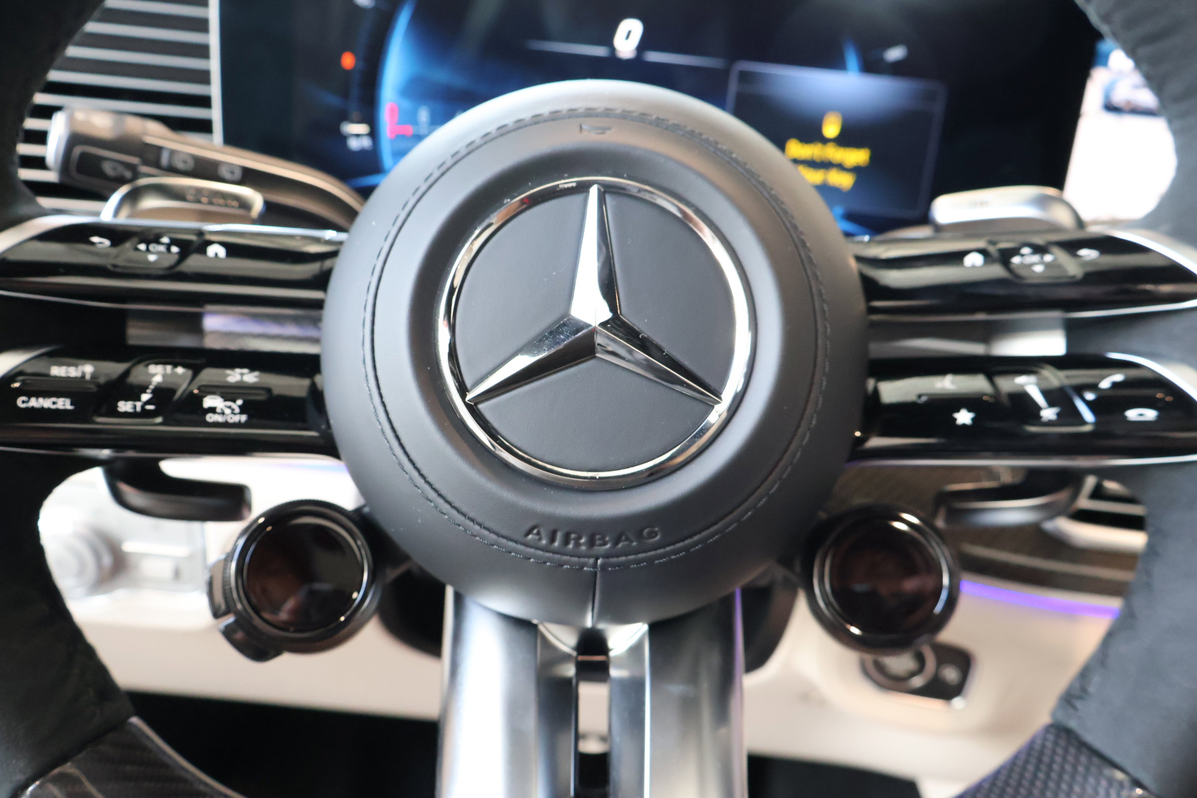 New 2026 Mercedes-Benz GLS 63 AMG 4MATIC image 23