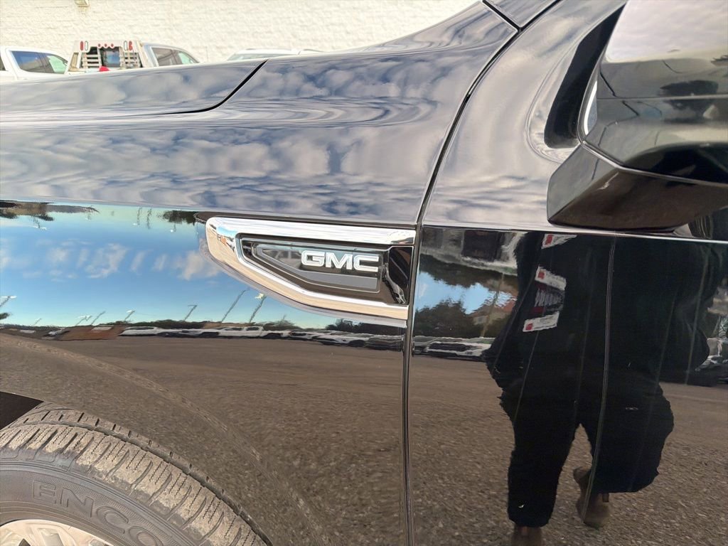 Used 2021 GMC Yukon SLT image 10