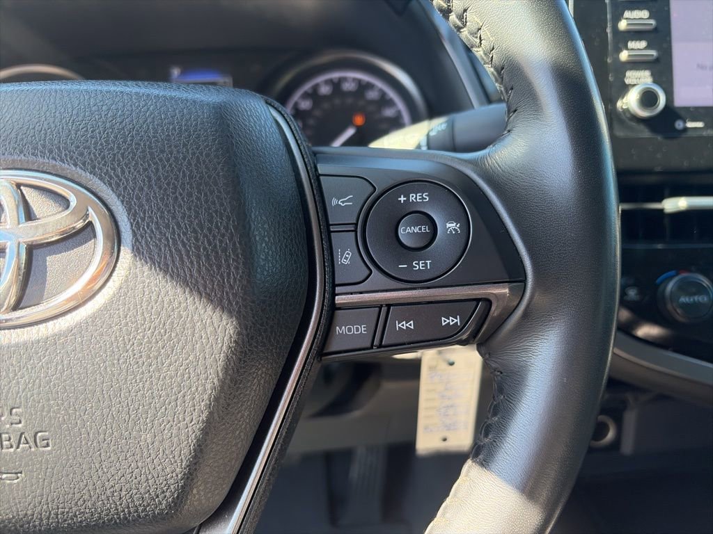 Used 2023 Toyota Camry SE image 18