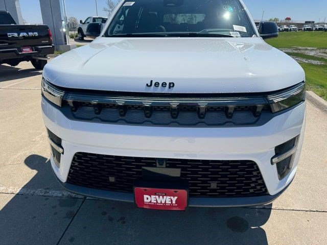 New 2026 Jeep Grand Wagoneer Limited AWD/4WD image 43