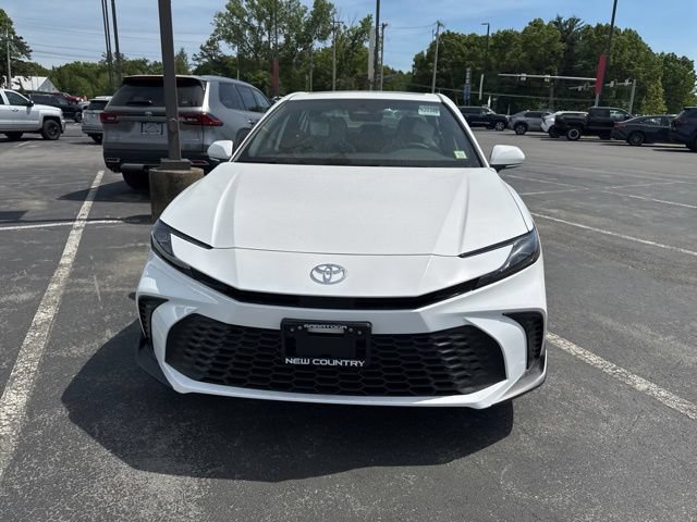 New 2026 Toyota Camry SE FWD image 2