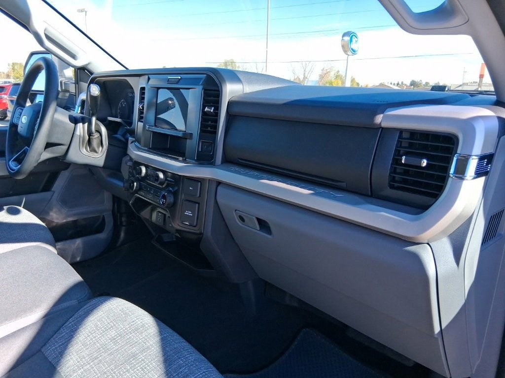New 2026 Ford F250 XLT w/ FX4 Off-Road Package image 14