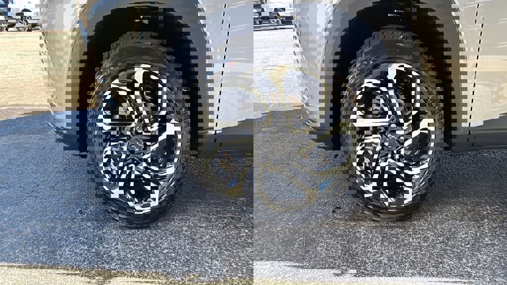 New 2026 Chevrolet Trax RS image 9