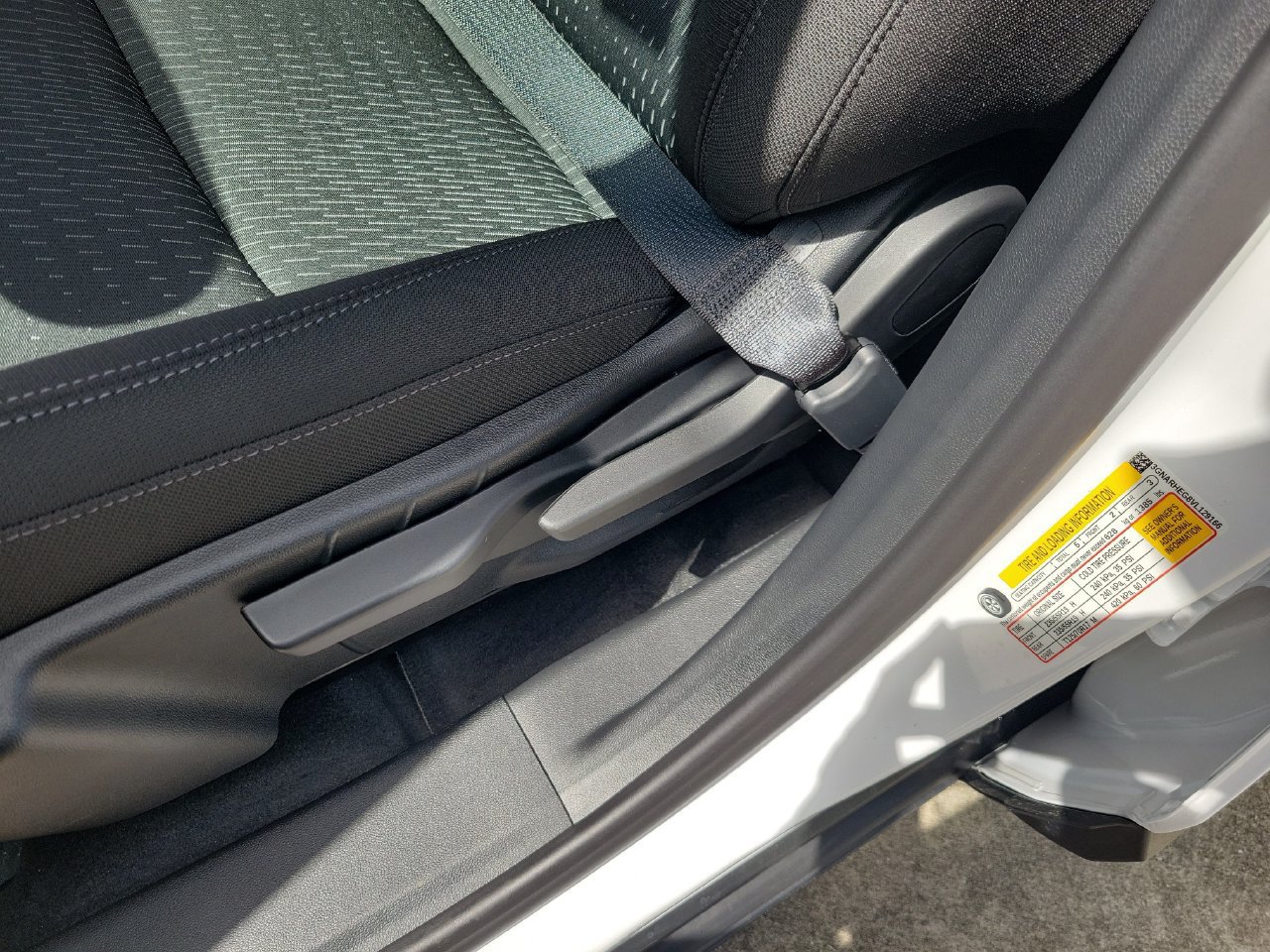 New 2027 Chevrolet Equinox LT FWD image 16