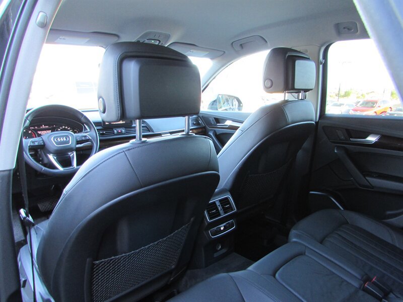 Used 2019 Audi Q5 2.0T Premium AWD/4WD image 19