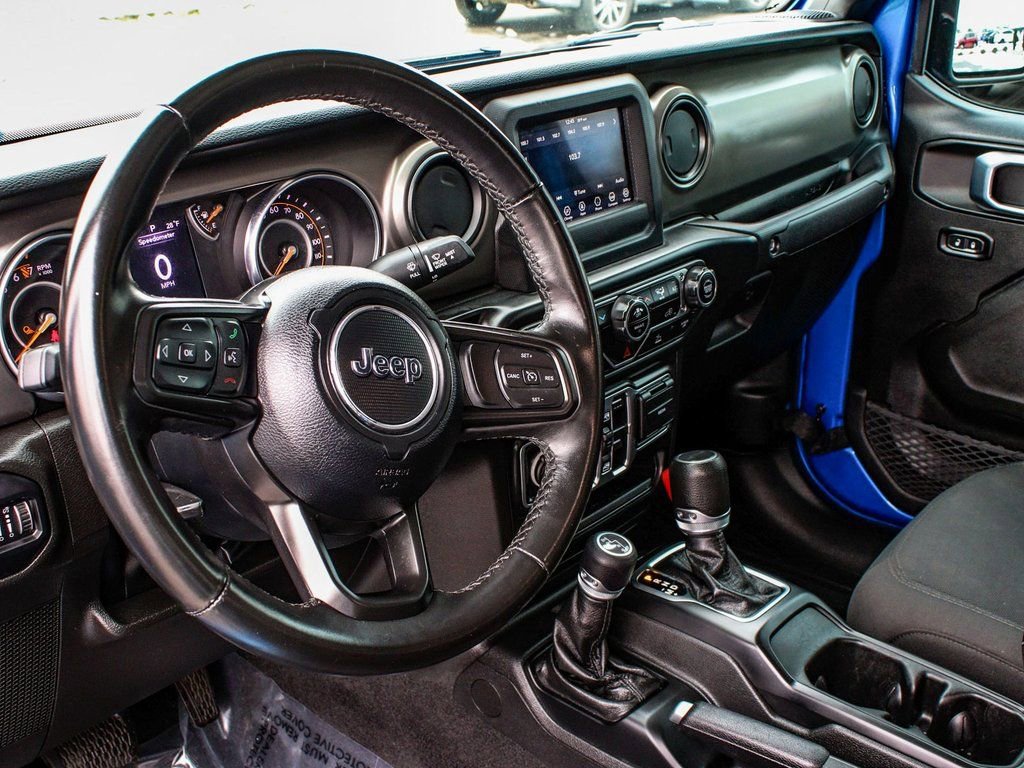 Used 2022 Jeep Gladiator Willys image 14