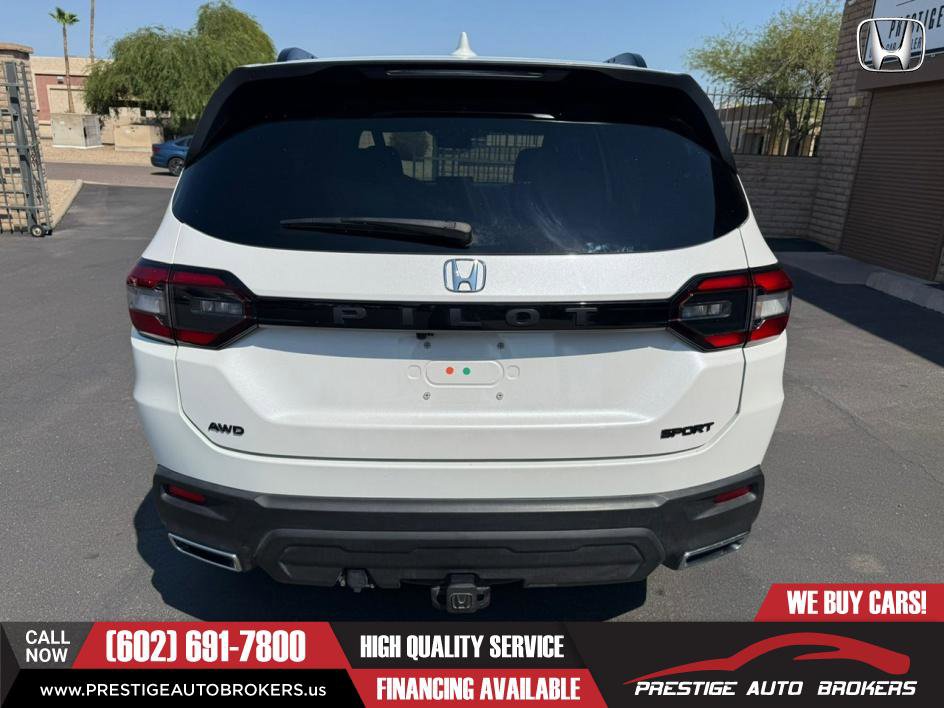 Used 2023 Honda Pilot Sport image 16