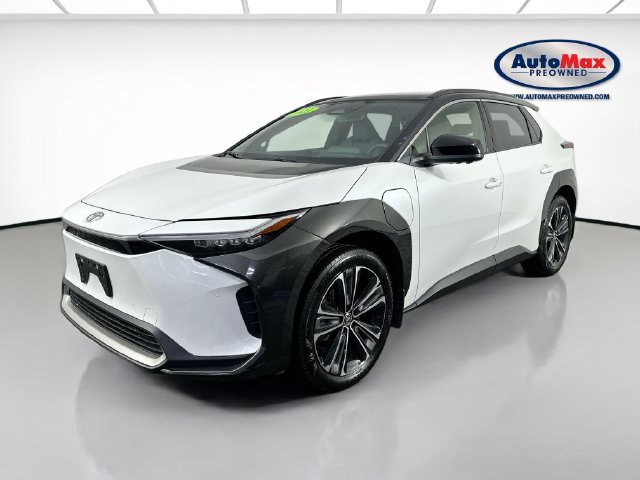 Used 2023 Toyota bZ4X AWD w/ Weather Package image 5