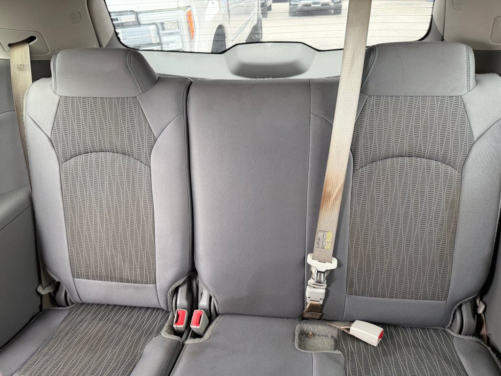 Used 2015 Chevrolet Traverse LS FWD image 32