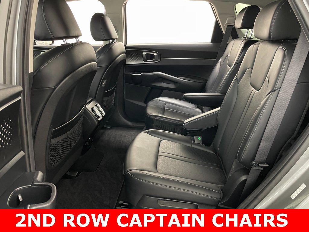 Used 2021 Kia Sorento S image 9