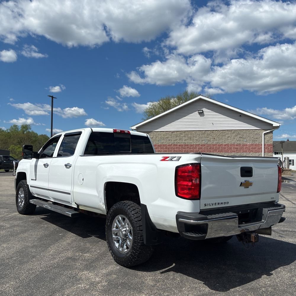 Used 2019 Chevrolet Silverado 3500 LTZ w/ Duramax Plus Package AWD/4WD image 4