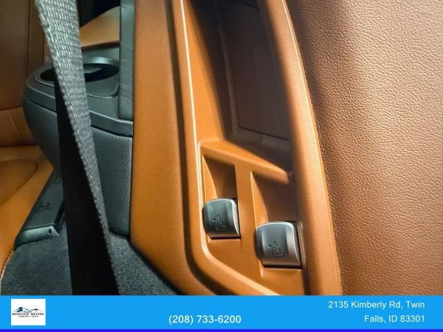 Used 2020 BMW X7 M50i w/ Dynamic Handling Package image 27