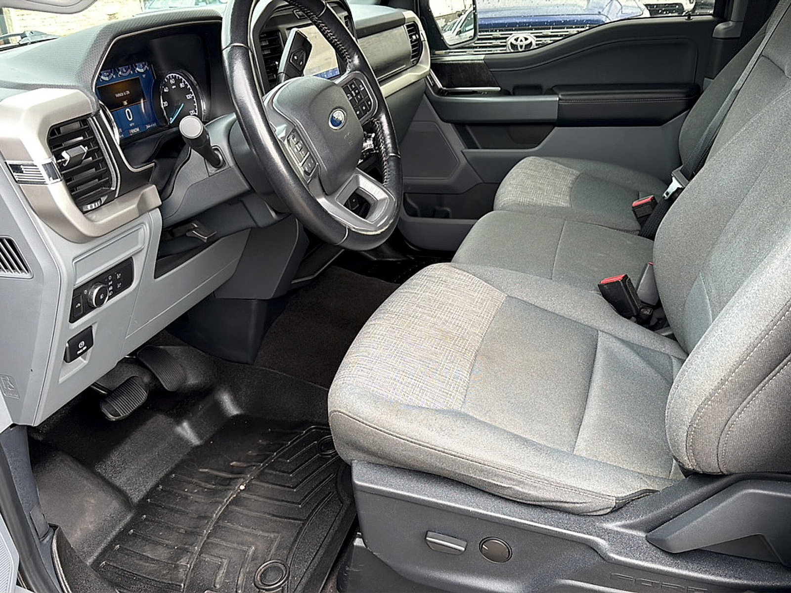Used 2021 Ford F150 XLT w/ Equipment Group 301A Mid AWD/4WD image 10