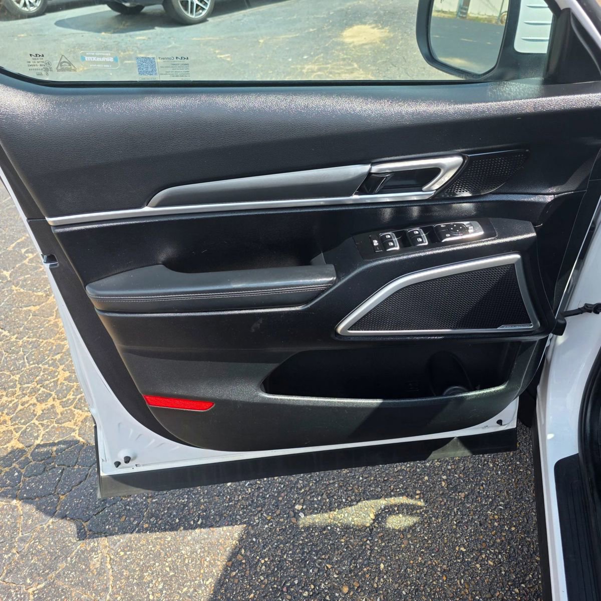 Used 2022 Kia Telluride LX image 21