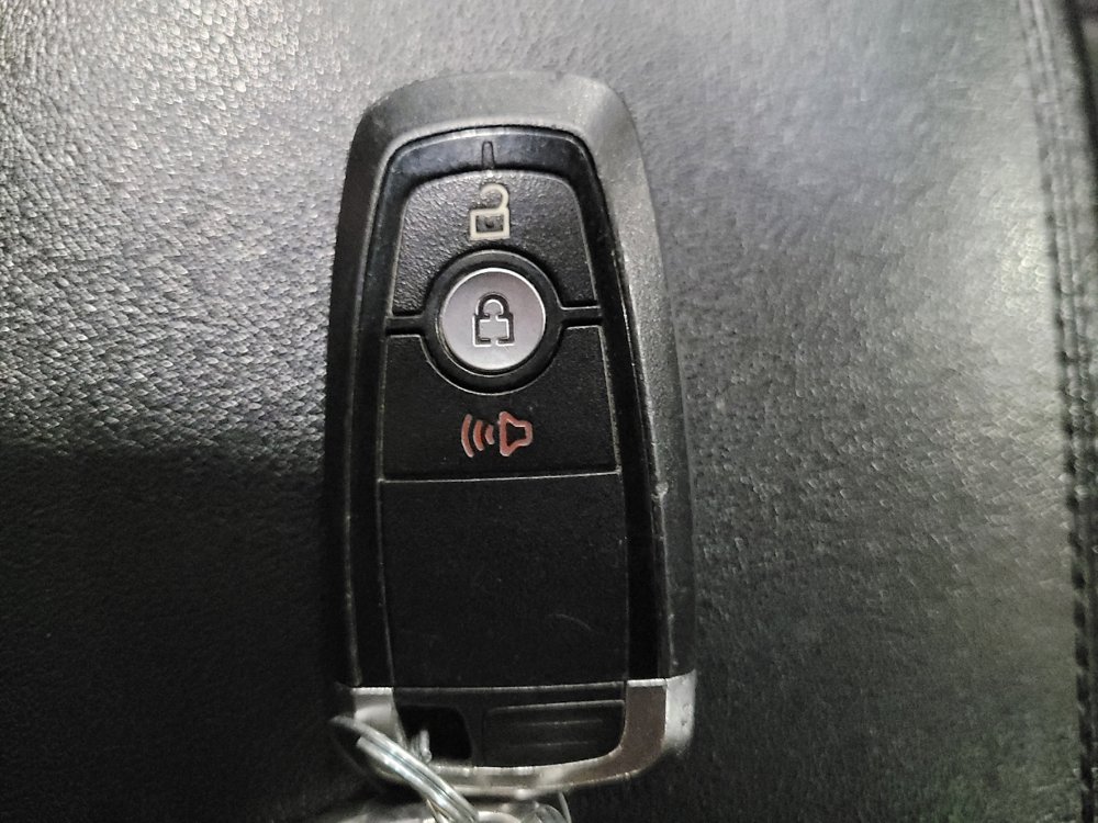 Used 2020 Ford Edge SE AWD/4WD image 32