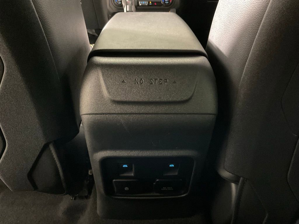 Used 2023 Ford Bronco Badlands image 17