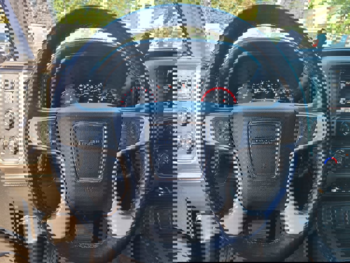 Used 2015 GMC Sierra 3500 Denali w/ Duramax Plus Package image 28